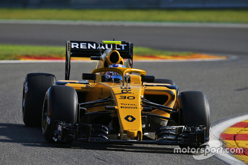 Renault R.S.16, con el Halo al color de la carrocería