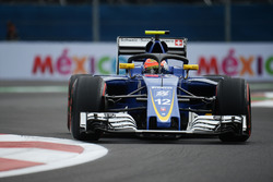 Felipe Nasr, Sauber C35 con la cubierta de la cabina de Halo