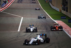 Felipe Massa, Williams FW38, Valtteri Bottas, Williams FW38 y Kimi Raikkonen, Ferrari SF16-H