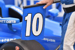 Car of Tony Kanaan, Chip Ganassi Racing Chevrolet