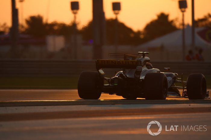 Carlos Sainz Jr., Renault Sport F1 Team RS17