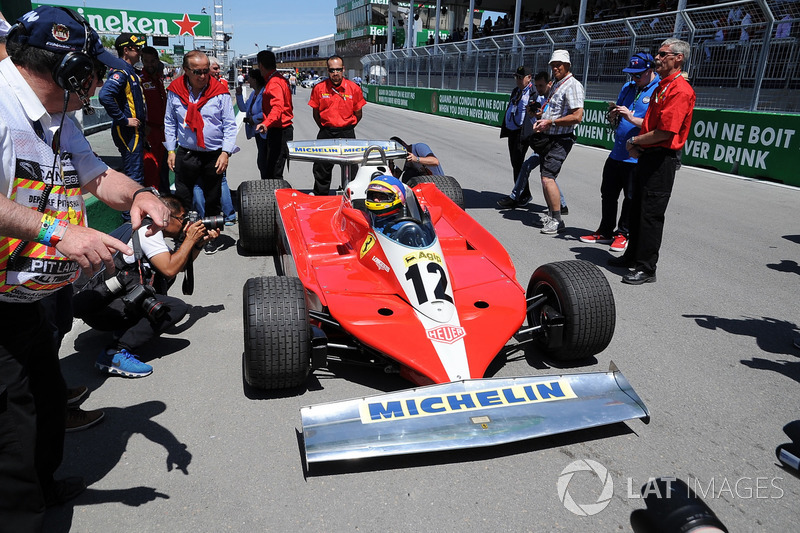 Jacques Villeneuve, pilota el Ferrari 312 T3 con el que su padre ganó el GP de Canadá de 1978