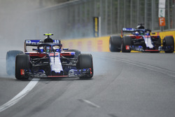 Pierre Gasly, Scuderia Toro Rosso STR13, Brendon Hartley, Scuderia Toro Rosso STR13