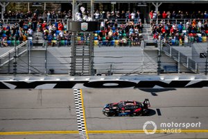 #24 BMW Team RLL BMW M8 GTE: Jesse Krohn, John Edwards, Augusto Farfus, Chaz Mostert takes the checkered flag