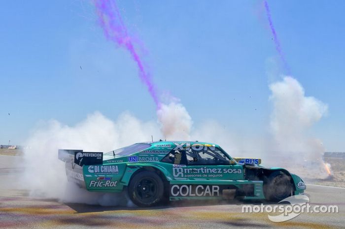 Campeón Agustín Canapino, Canapino Sports hace donuts