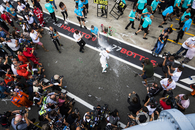 Льюіс Хемілтон, Валттері Боттас, Mercedes AMG F1