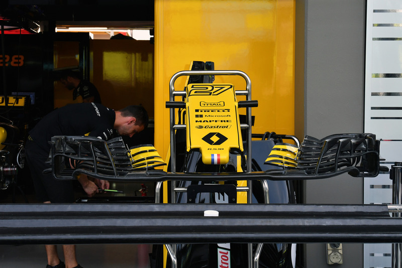 Renault Sport F1 Team RS 18 nose and front wing