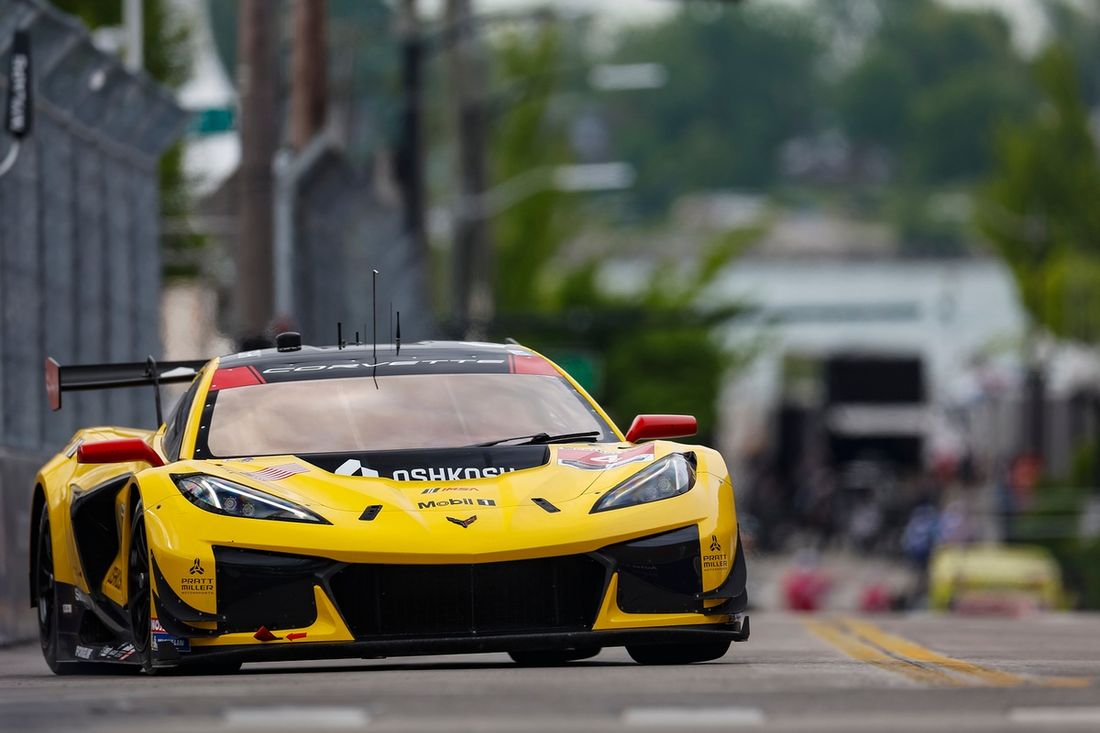 #4 Corvette Racing by Pratt Miller Motorsports Corvette Z06 GT3.R: Tommy Milner, Nicky Catsburg