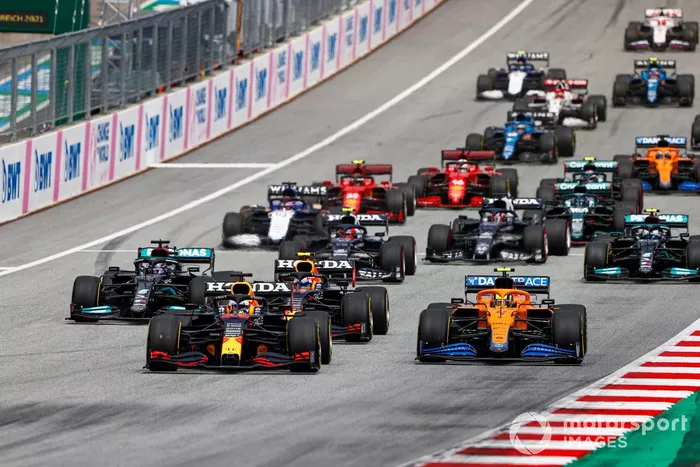 Max Verstappen, Red Bull Racing RB16B, Lando Norris, McLaren MCL35M, Sergio Perez, Red Bull Racing RB16B, Lewis Hamilton, Mercedes W12, Pierre Gasly, AlphaTauri AT02