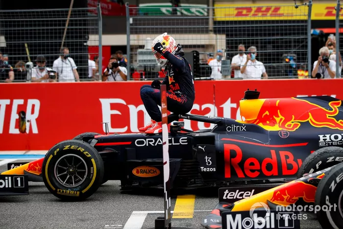 Ganador Max Verstappen, Red Bull Racing en Parc Ferme