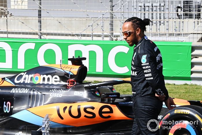 Lewis Hamilton, Mercedes-AMG, Red Bull Racing RB19