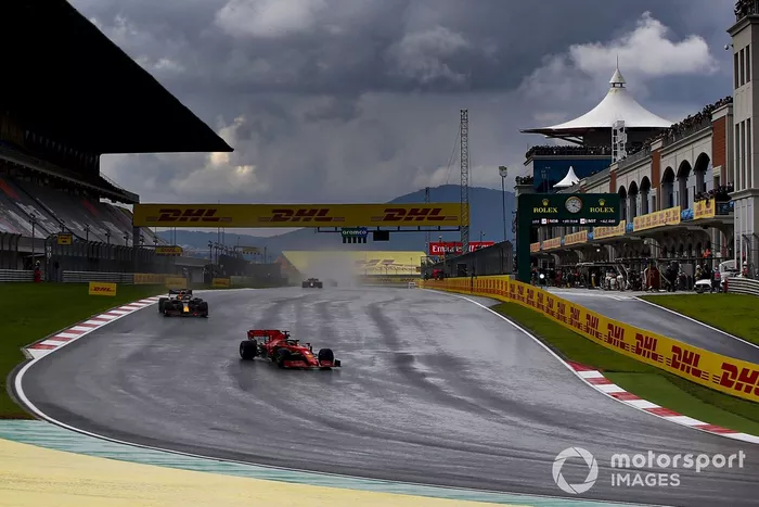 Sebastian Vettel, Ferrari SF1000, Max Verstappen, Red Bull Racing RB16