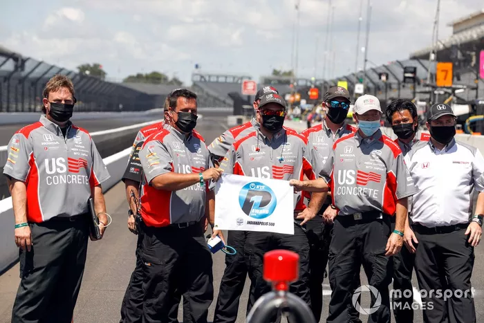 Marco Andretti, Andretti Herta with Marco & Curb-Agajanian Honda, celebra la pole position