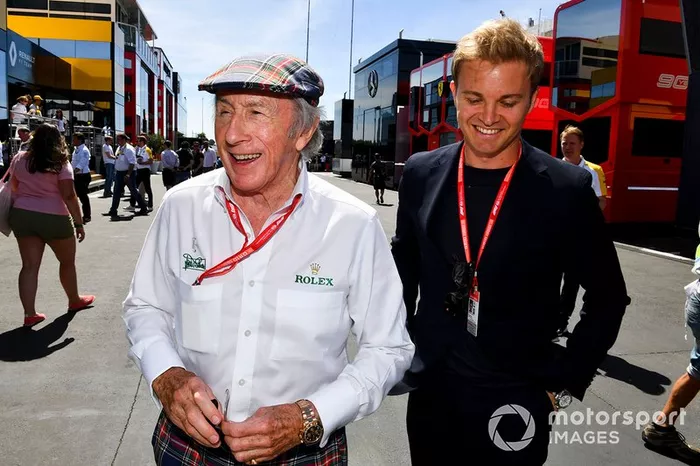 Sir Jackie Stewart, 3 veces campeón de F1, con el campeón mundial de 2016 Nico Rosberg