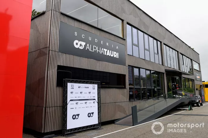 Motorhome de AlphaTauri