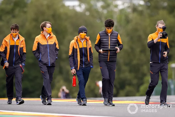 Lando Norris, McLaren, recorre la pista