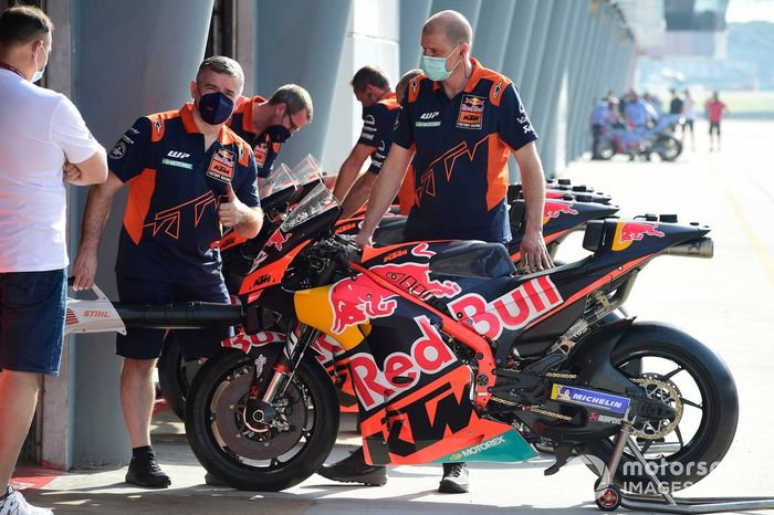 KTM RC16, Red Bull KTM Factory Racing