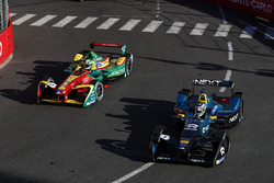 Nelson Piquet Jr., NEXTEV TCR Formula E Team, devant Lucas di Grassi, ABT Schaeffler Audi Sport