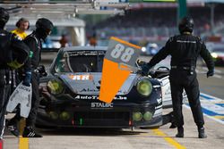 #88 Proton Competition Porsche 911 RSR: Stéphane Lemeret, Klaus Bachler, Khaled Al Qubaisi