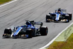  Marcus Ericsson, Sauber C36, Pascal Wehrlein, Sauber C36 