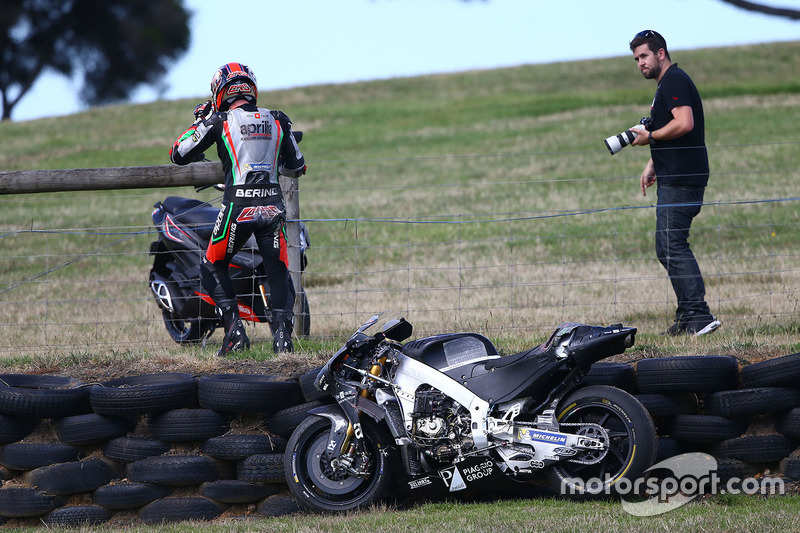 15 Şubat: Phillip Island Testi
