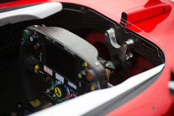 Ferrari SF16-H, Cockpit