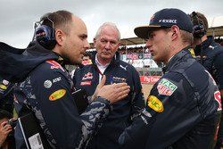 Gianpiero Lambiase, Red Bull Racing; Rennigenieur; Dr Helmut Marko, Red-Bull-Motorsportberater; Max
