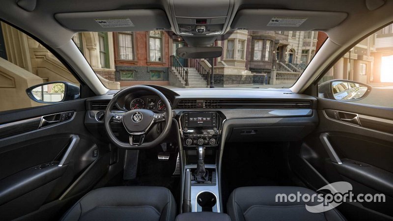 Volkswagen Passat 2020 року
