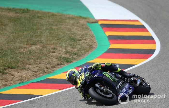 Accidente de Valentino Rossi, Yamaha Factory Racing