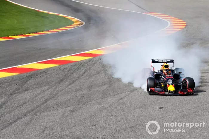 Max Verstappen, Red Bull Racing RB15, se estrella en la primera vuelta