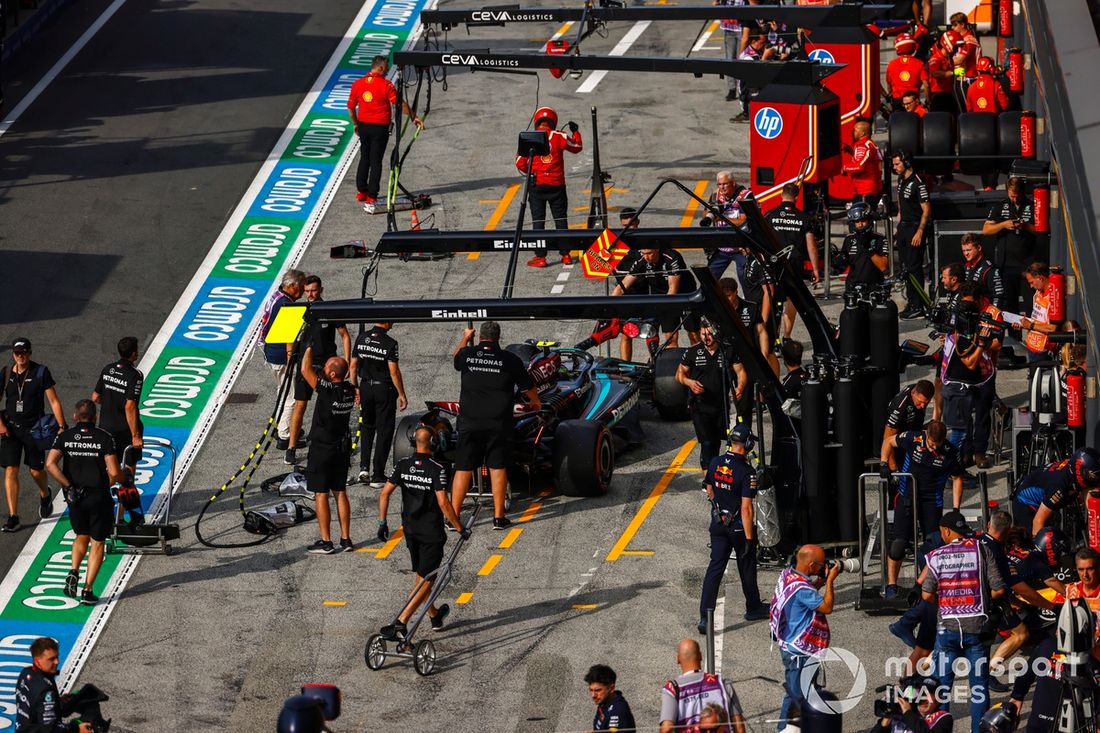 Lewis Hamilton, Mercedes F1 W15