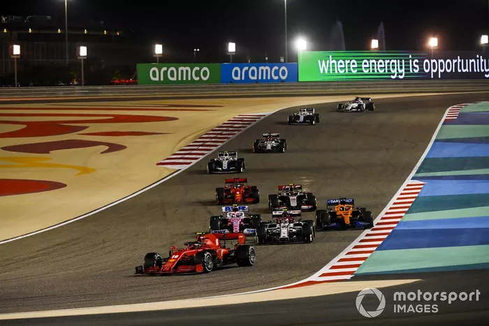 Charles Leclerc, Ferrari SF1000, Antonio Giovinazzi, Alfa Romeo Racing C39, Lance Stroll, Racing Point RP20, Carlos Sainz Jr., McLaren MCL35, Kevin Magnussen, Haas VF-20, e Sebastian Vettel, Ferrari SF1000