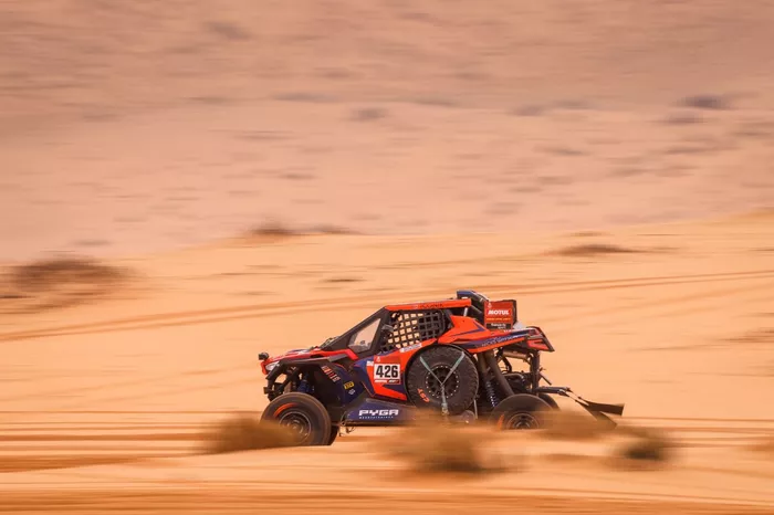 #426 Xtremeplus Polaris Factory Team: Graham Knight, David Watson
