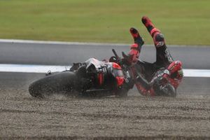 Maverick Vinales, Aprilia Racing Team crasht