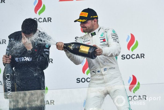 Podio: ganador de la carrera Valtteri Bottas, Mercedes AMG F1
