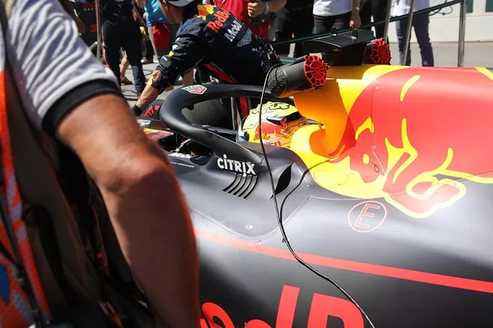 Red Bull Racing RB15, side
