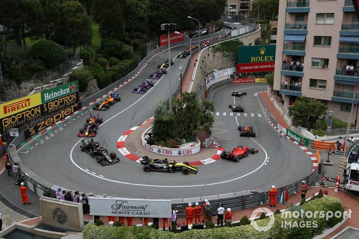 Max Verstappen, Red Bull Racing RB15, Sebastian Vettel, Ferrari SF90, Daniel Ricciardo, Renault R.S.19, Kevin Magnussen, Haas F1 Team VF-19, Pierre Gasly, Red Bull Racing RB15, y Carlos Sainz Jr., McLaren MCL34