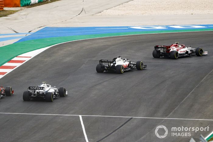 Antonio Giovinazzi, Alfa Romeo Racing C39, Romain Grosjean, Haas VF-20, Nicholas Latifi, Williams FW43