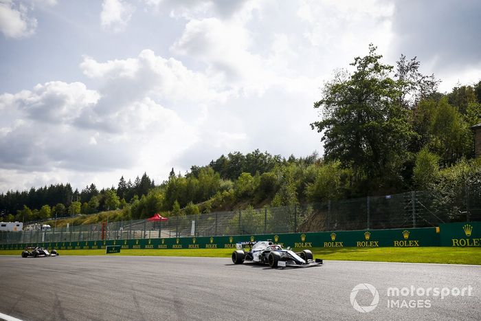 George Russell, Williams FW43, Kevin Magnussen, Haas VF-20