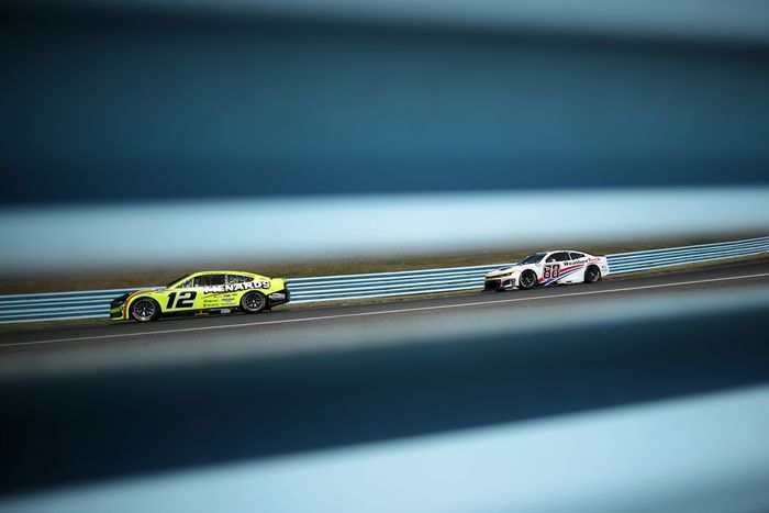 Ryan Blaney, Team Penske Ford, Shane van Gisbergen, Trackhouse Racing Chevrolet