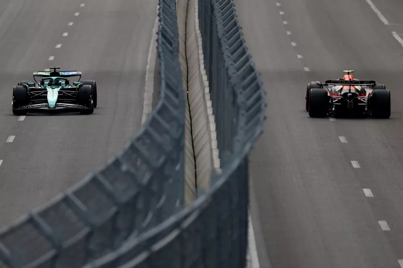 Lance Stroll, Aston Martin Racing, Yuki Tsunoda, Red Bull Racing Team