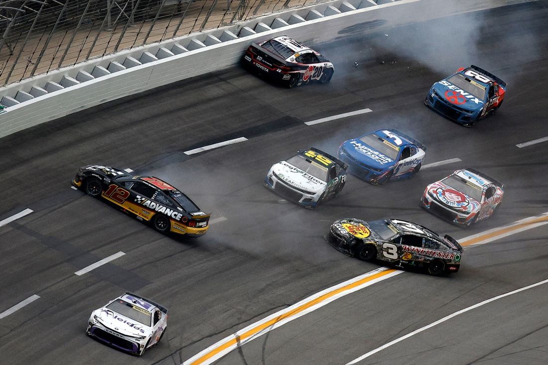 AJ Allmendinger, Kaulig Racing Chevrolet, Ryan Blaney, Team Penske Ford, Austin Dillon, Richard Childress Racing Chevrolet, Kyle Larson, Hendrick Motorsports Chevrolet, Christopher Bell, Joe Gibbs Racing Toyota