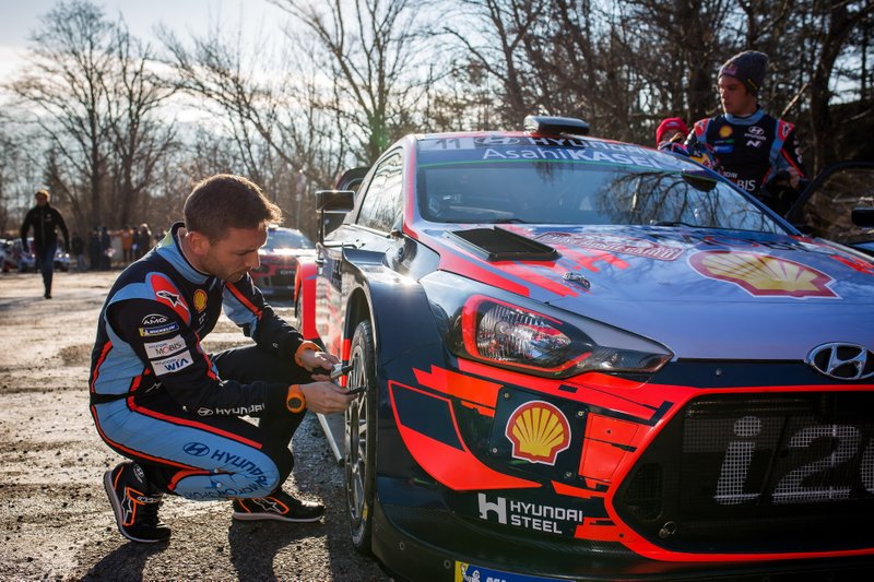 Тьєррі Ньовілль, Ніколя Жільсуль, Hyundai Motorsport Hyundai i20 Coupe WRC