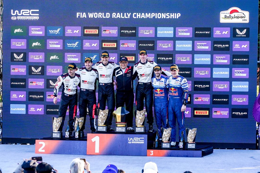 Podio: Ganador Elfyn Evans, Scott Martin, Toyota Gazoo Racing WRT Toyota GR Yaris Rally1, segundo lugar Sébastien Ogier, Vincent Landais, Toyota Gazoo Racing WRT Toyota GR Yaris Rally1, tercer lugar Adrien Fourmaux, Alexandre Coria, M-Sport Ford World Ral