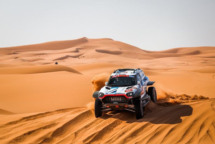 #217 X-raid Mini JCW Team Mini John Cooper Works Rally Plus: Krzysztof Hołowczyc, Łukasz Kurzeja