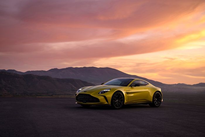 Aston Martin Vantage 2025