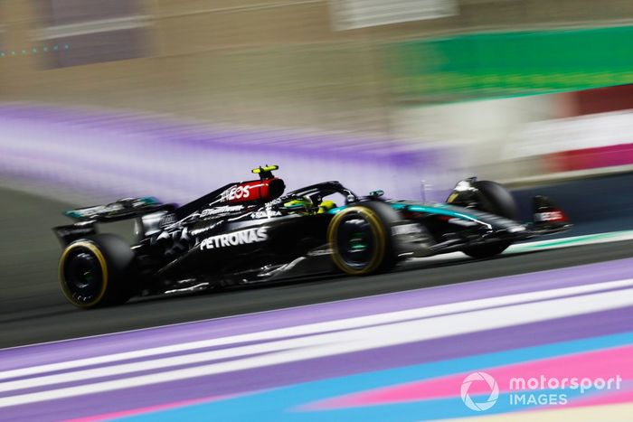 Lewis Hamilton, Mercedes F1 W15