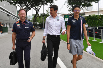 Christian Horner, teambaas Red Bull Racing, Toto Wolff, Mercedes AMG F1 en Esteban Ocon, Racing Point Force India F1 Team