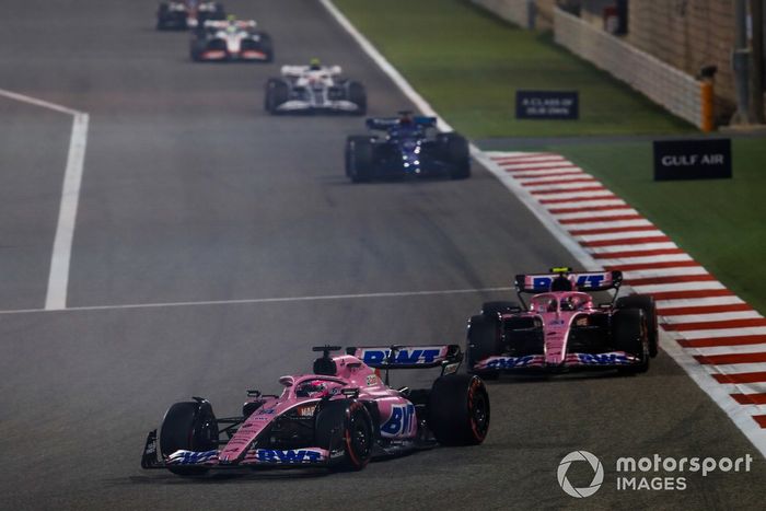 Fernando Alonso, Alpine A522, Esteban Ocon, Alpine A522