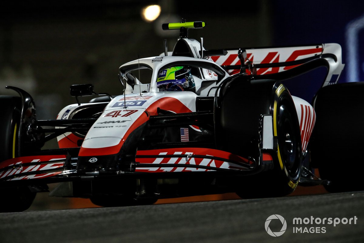 Mick Schumacher, Haas VF-22